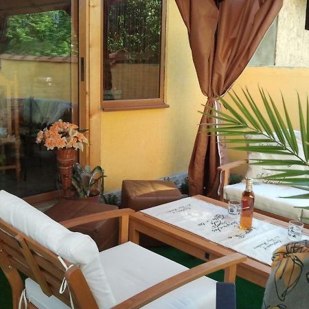 Vila Riviera เชอร์โนโมเรทส์ ภายนอก รูปภาพ
