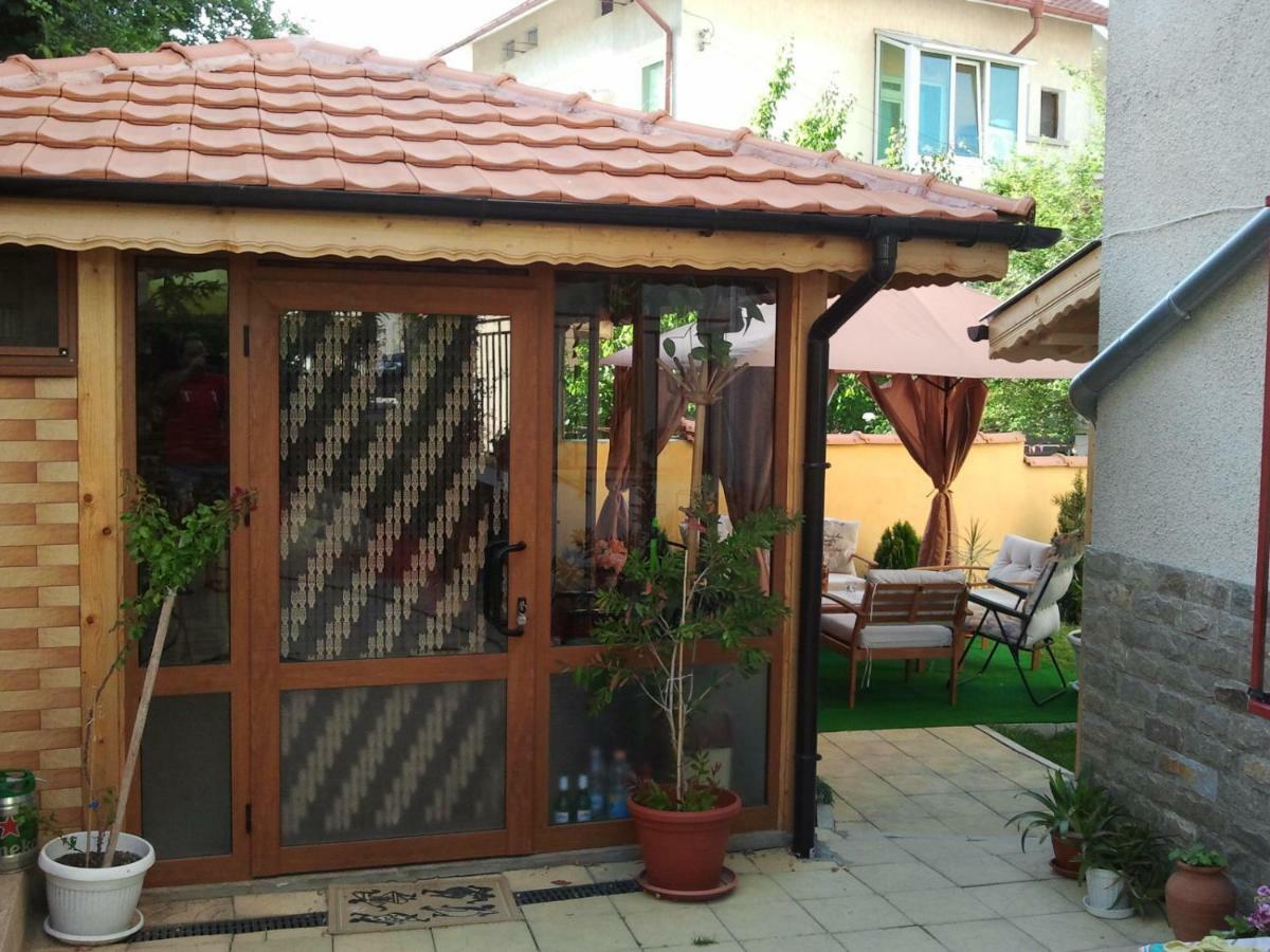 Vila Riviera เชอร์โนโมเรทส์ ภายนอก รูปภาพ